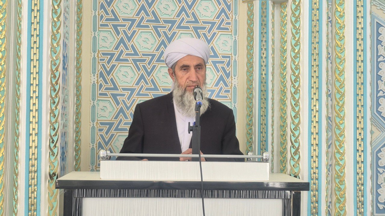 دنیا کشتزار آخرت است؛ فریب زرق‌وبرق دنیا را نخوریم
